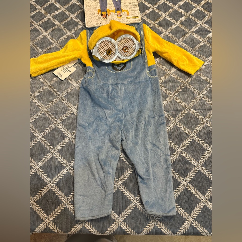 Infant and Toddler Despicable Me Minion Bob Costume Disguise (12-18 mo)